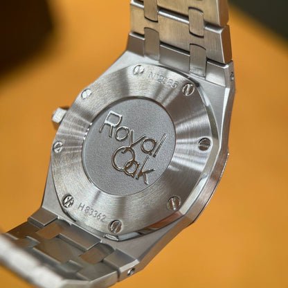P - Watch