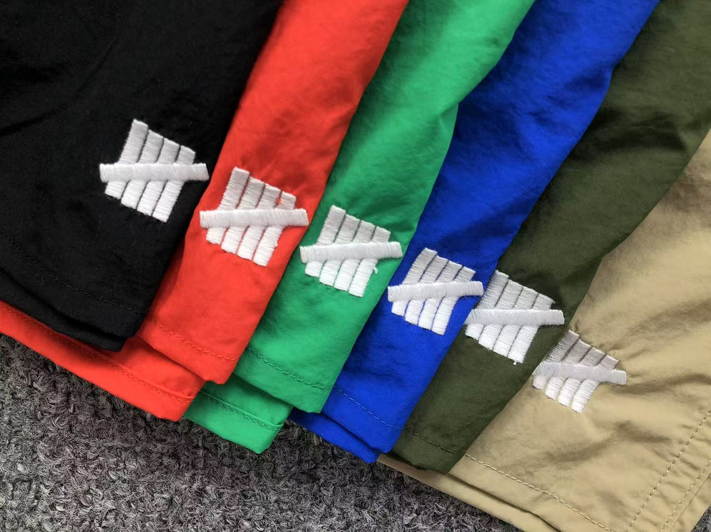 U - SHORTS