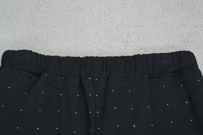 S - SWEATPANTS