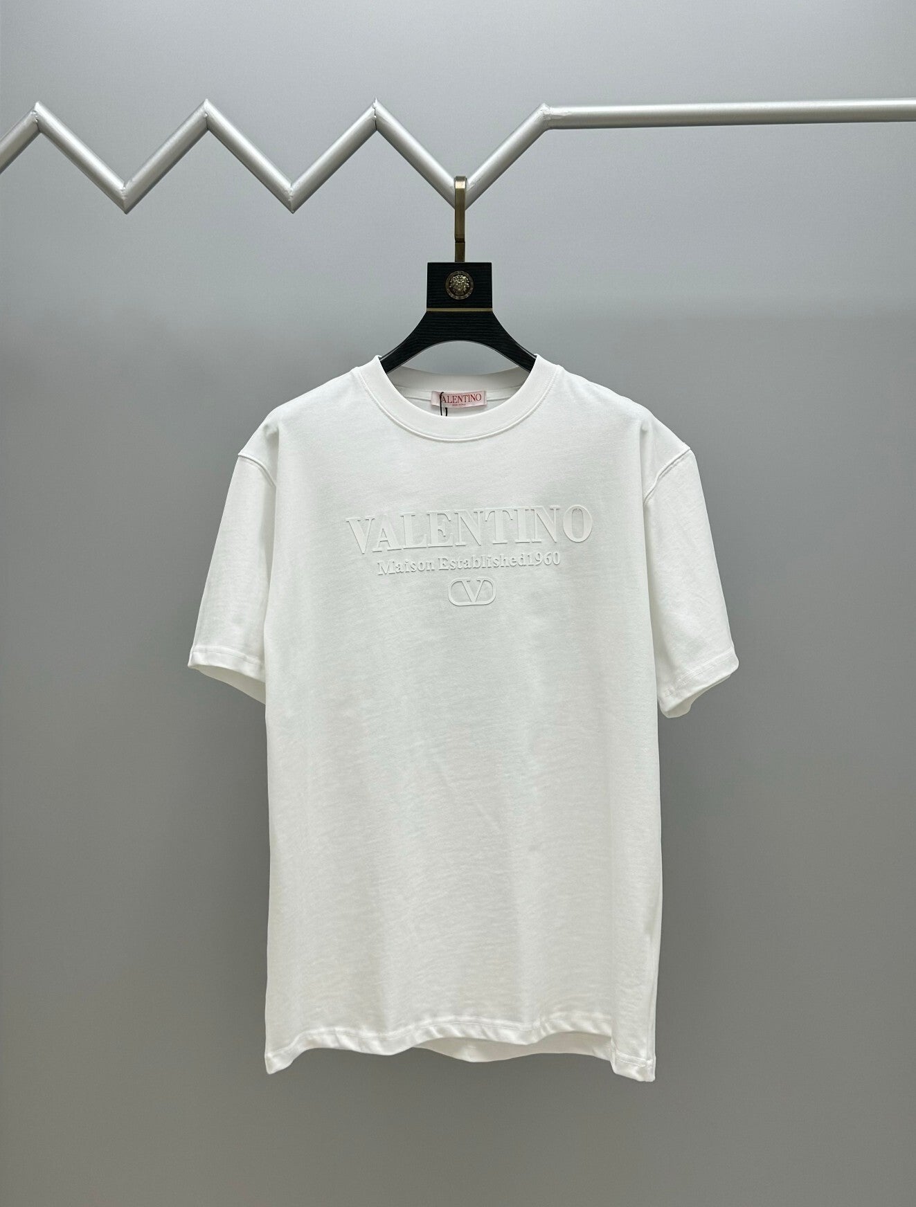 V - TSHIRT