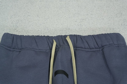 F - SWEATPANTS