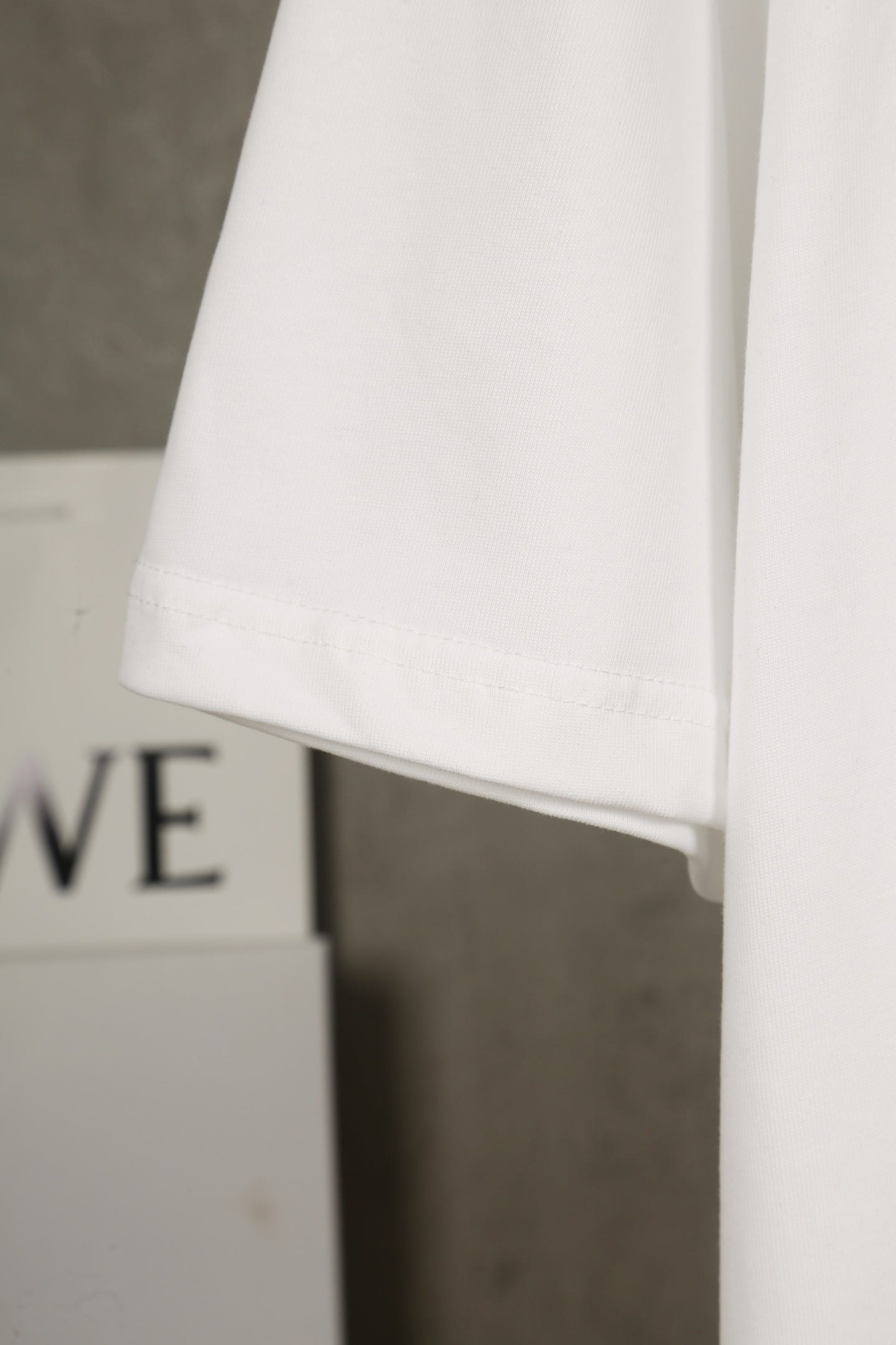 L - TSHIRT