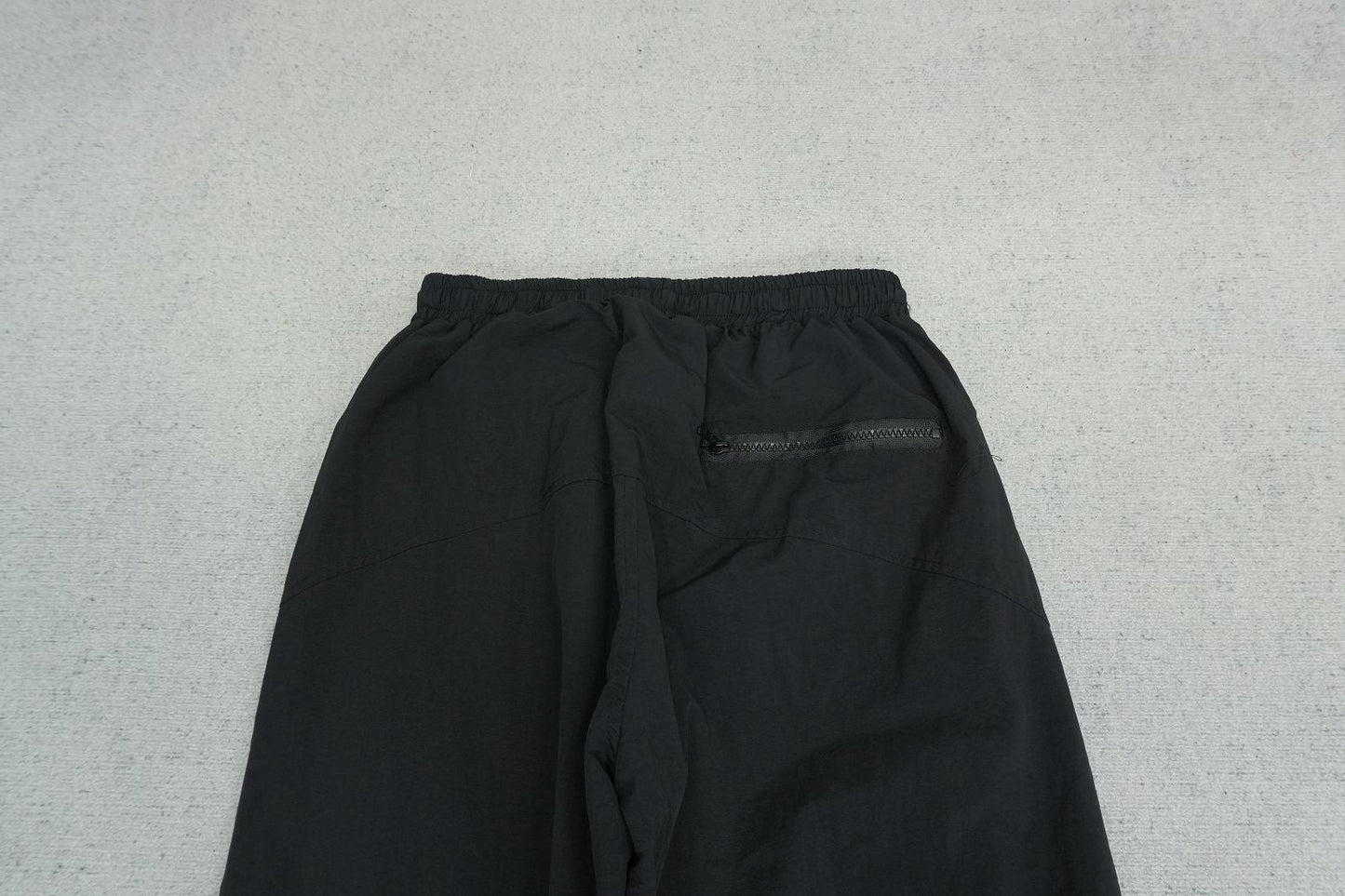 C - SWEATPANTS