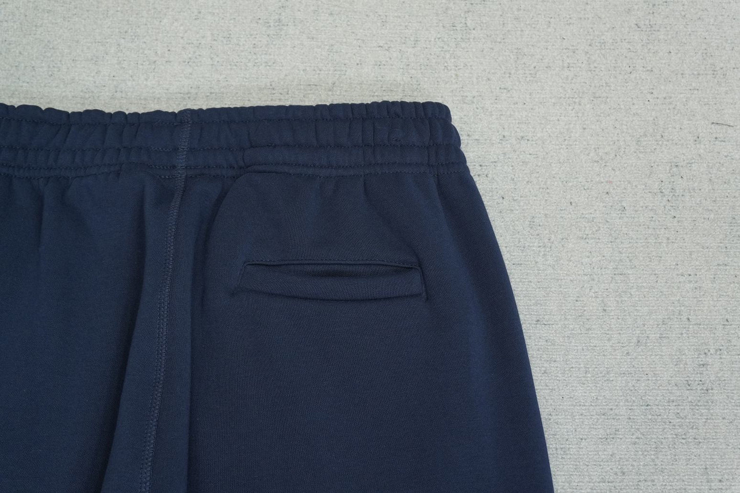 C - SWEATPANTS