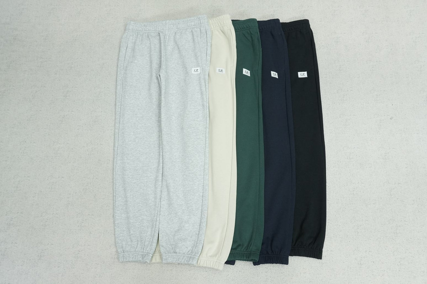 C - SWEATPANTS