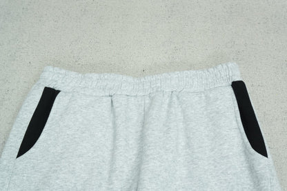 M - SWEATPANTS