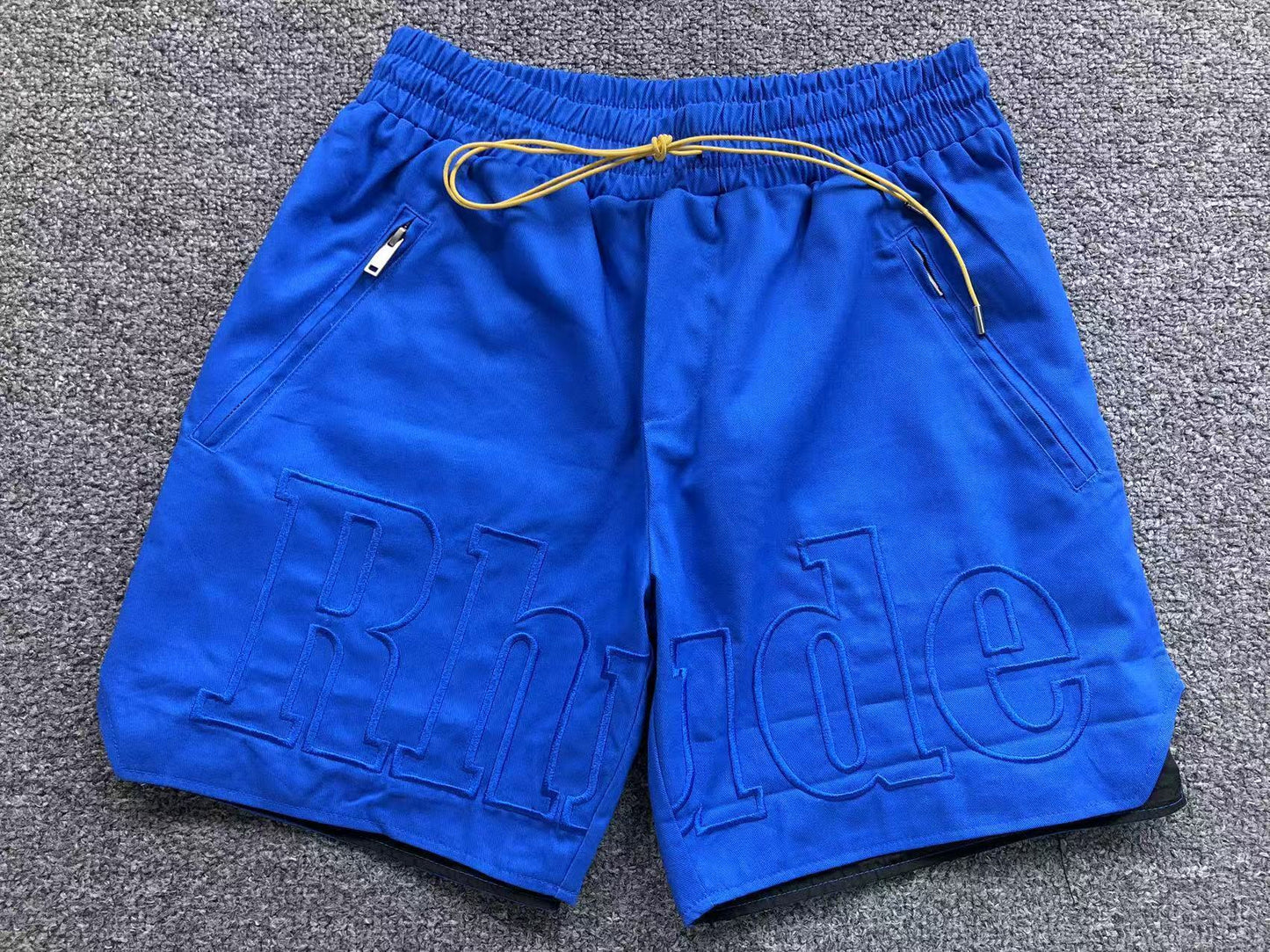 R - SHORTS