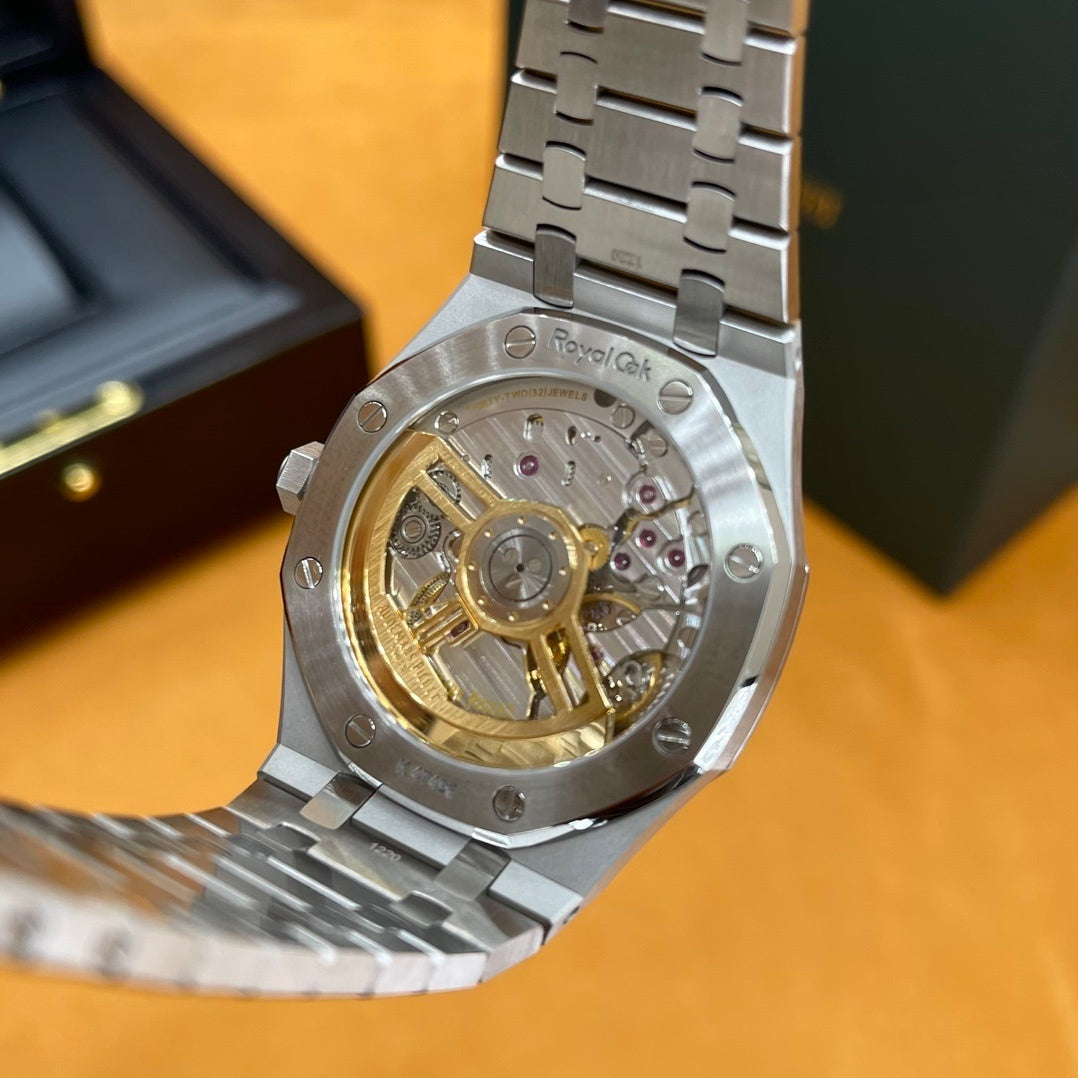 P - Watch