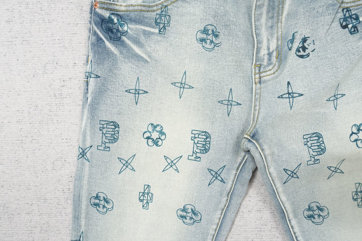 P - JEANS