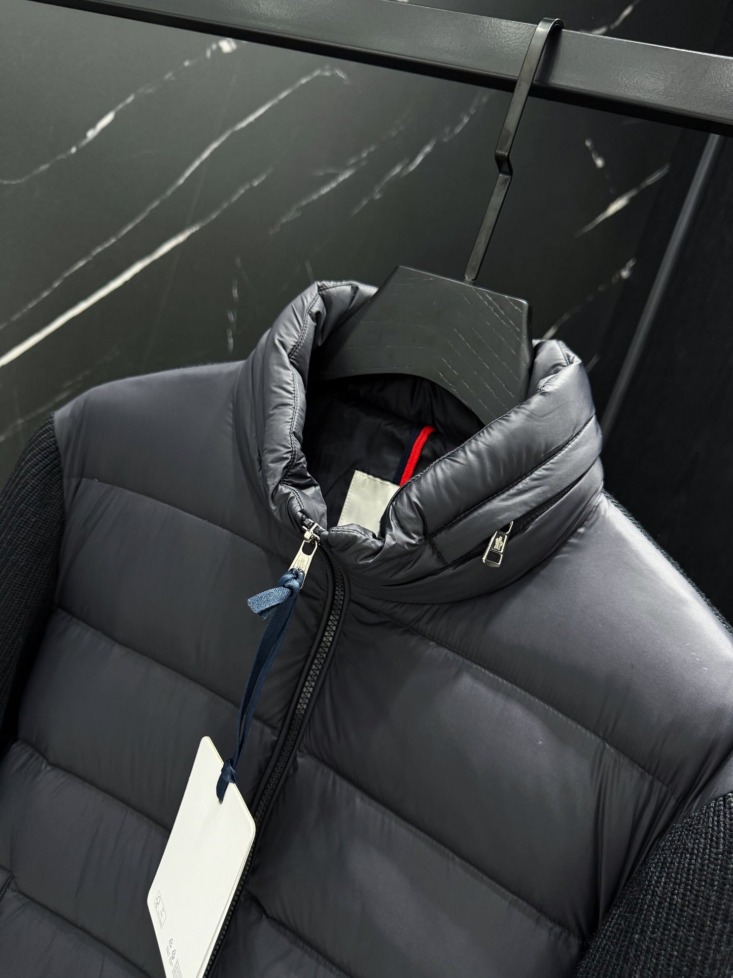 V - CARDIGAN