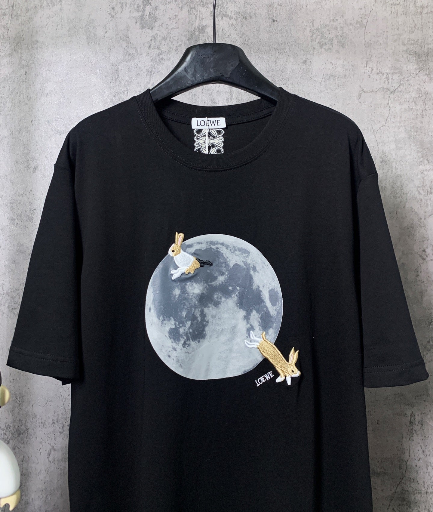 L - TSHIRT
