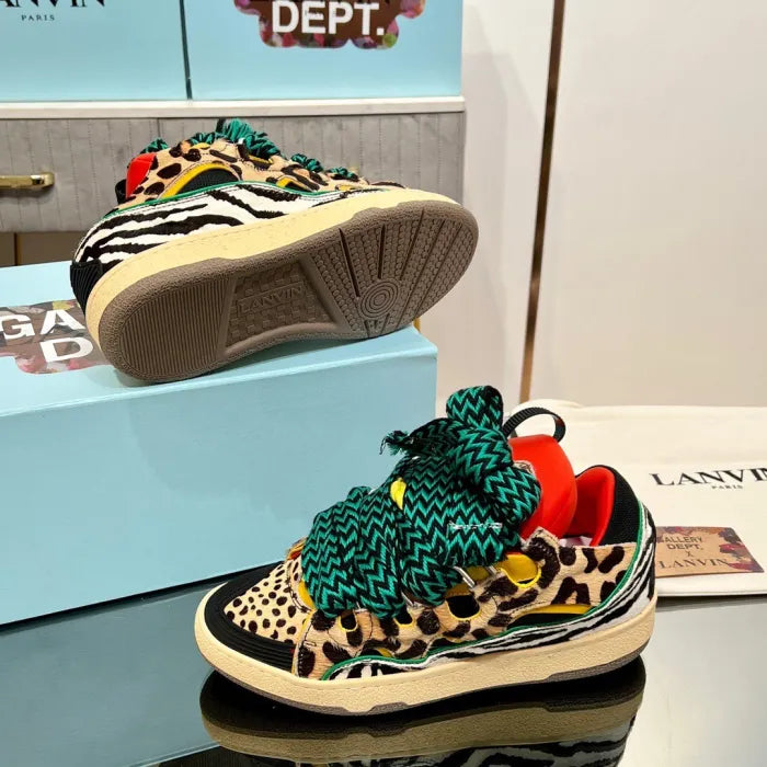 L - SNEAKERS