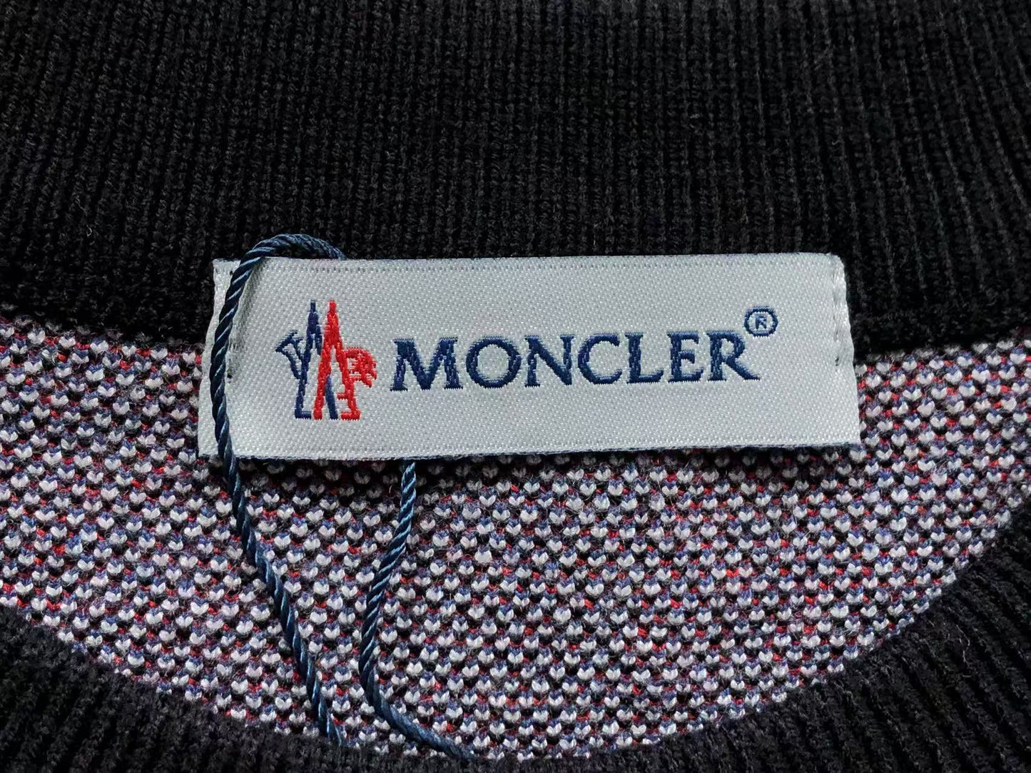 M - SWEATER