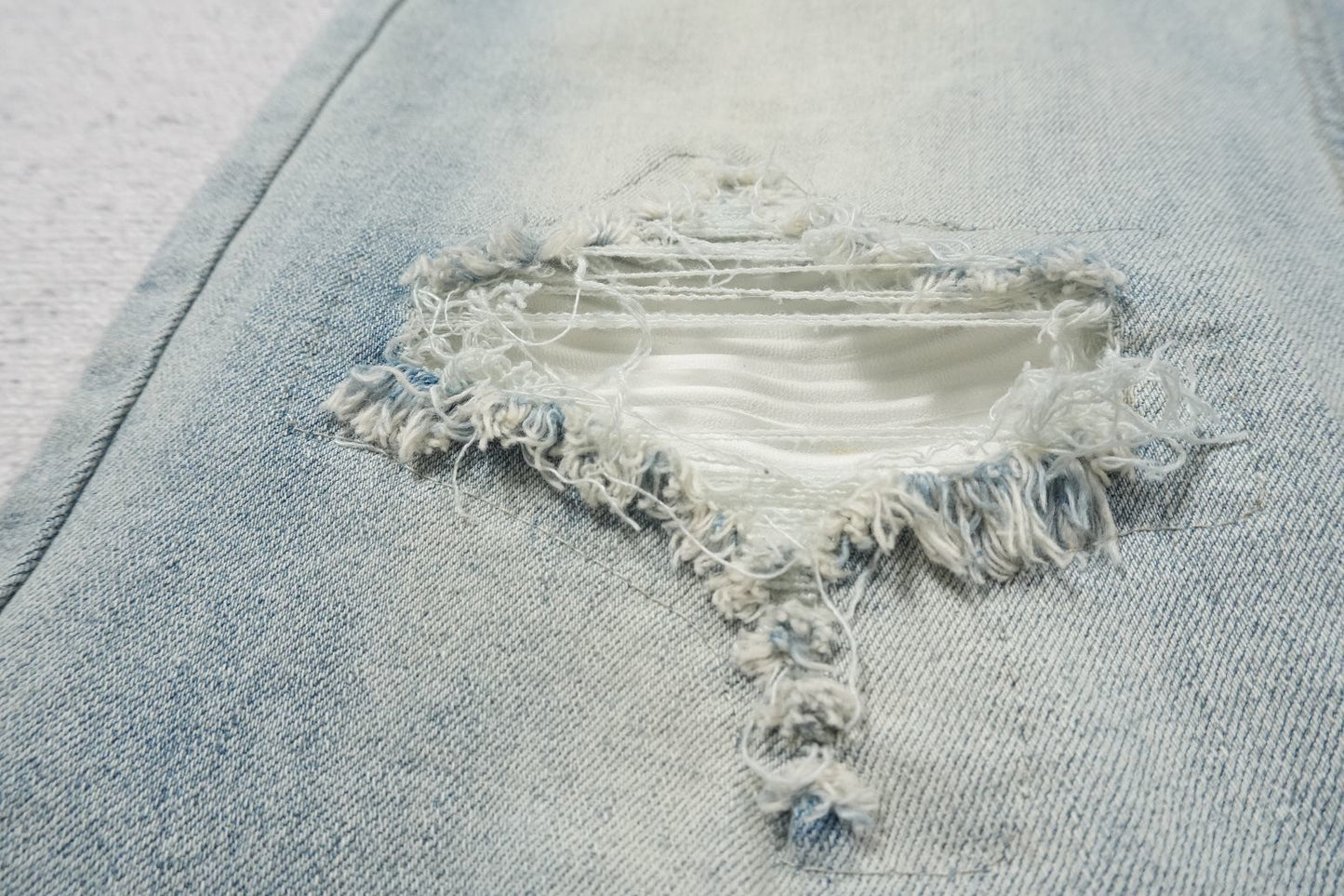 A - JEANS