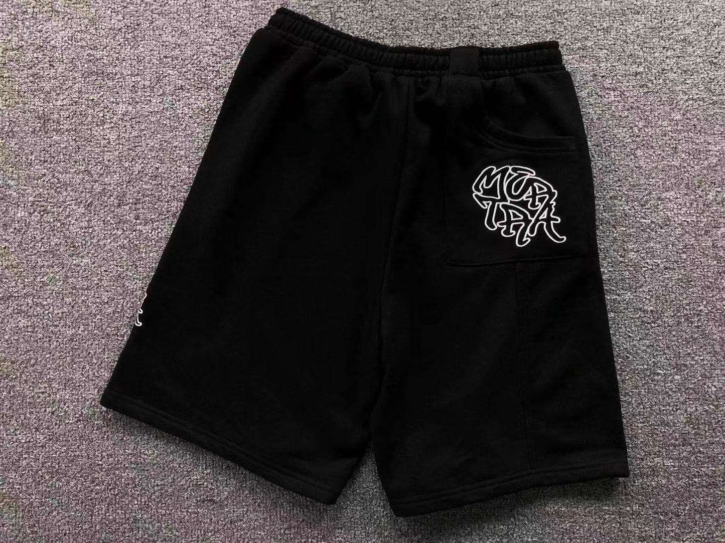 M - SHORTS