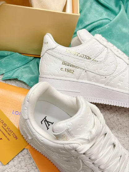 N - SNEAKERS