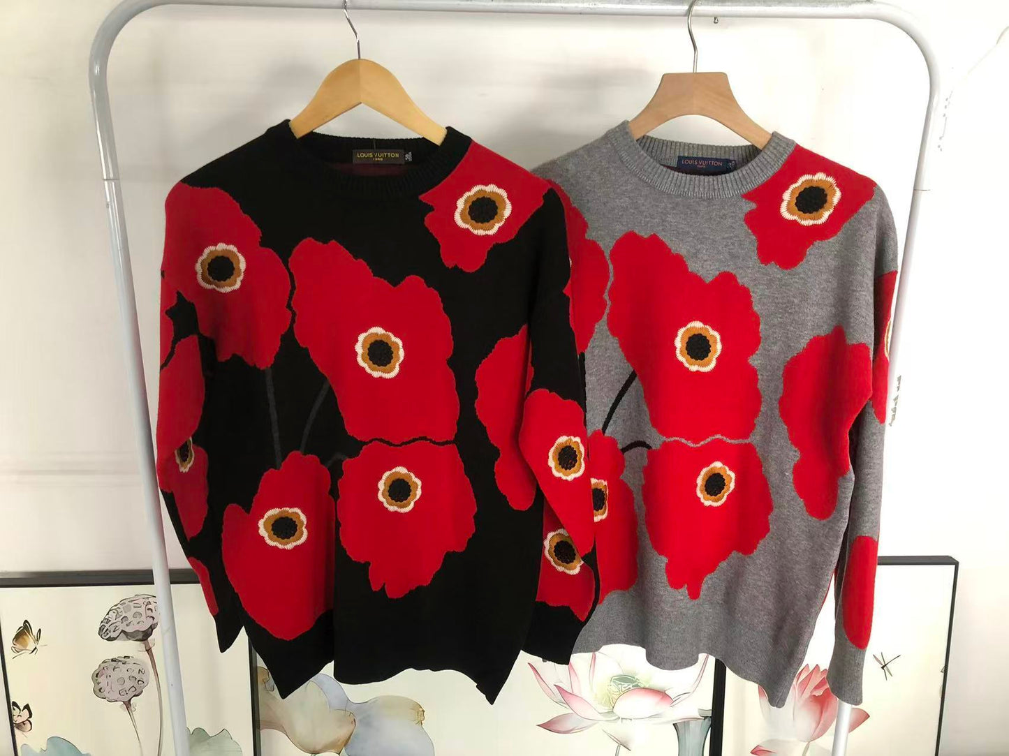L - SWEATER