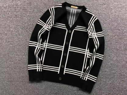 B - SWEATER