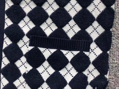 T - SWEATER