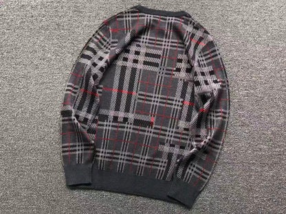 B - SWEATER