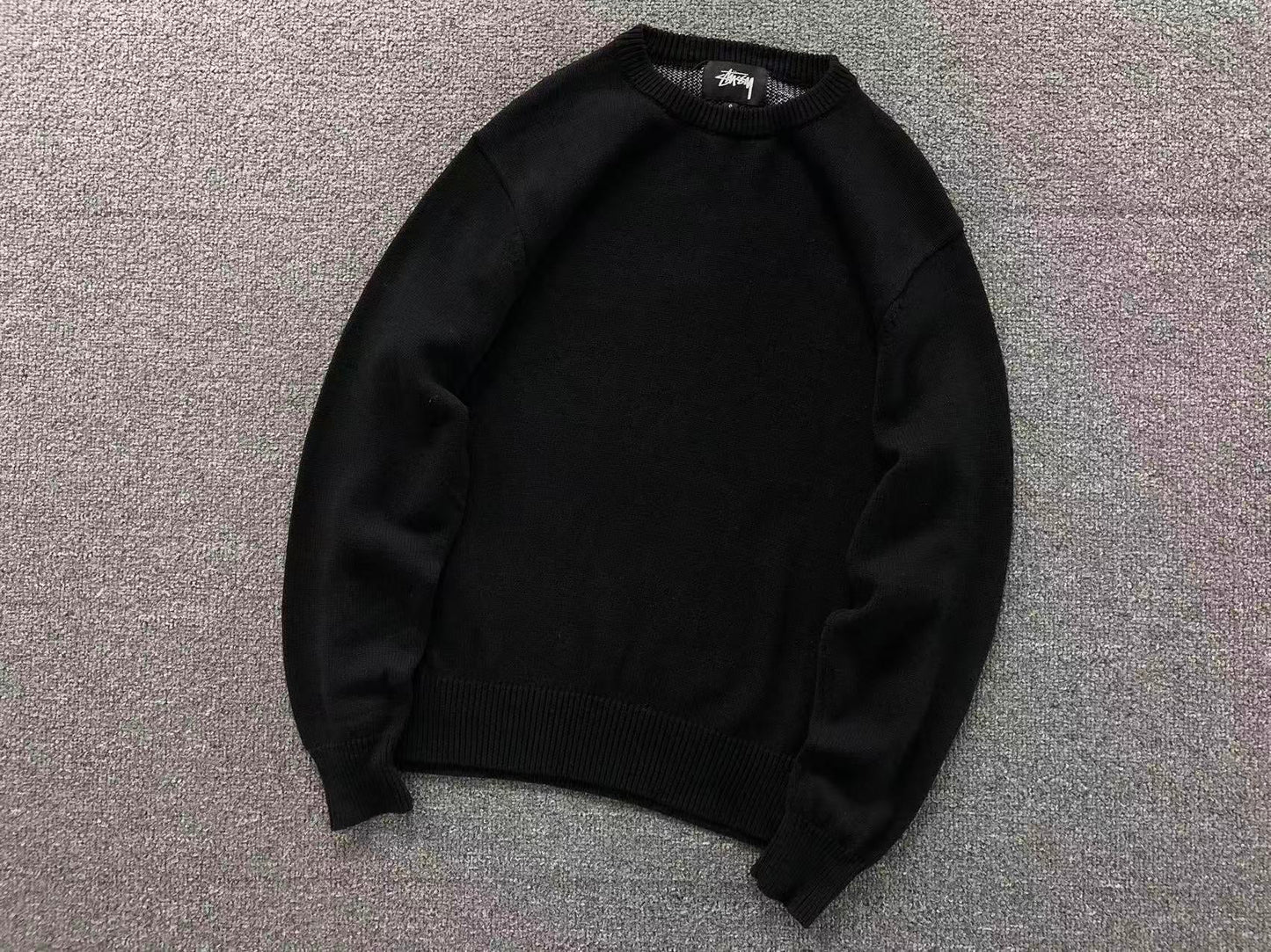 S - SWEATER