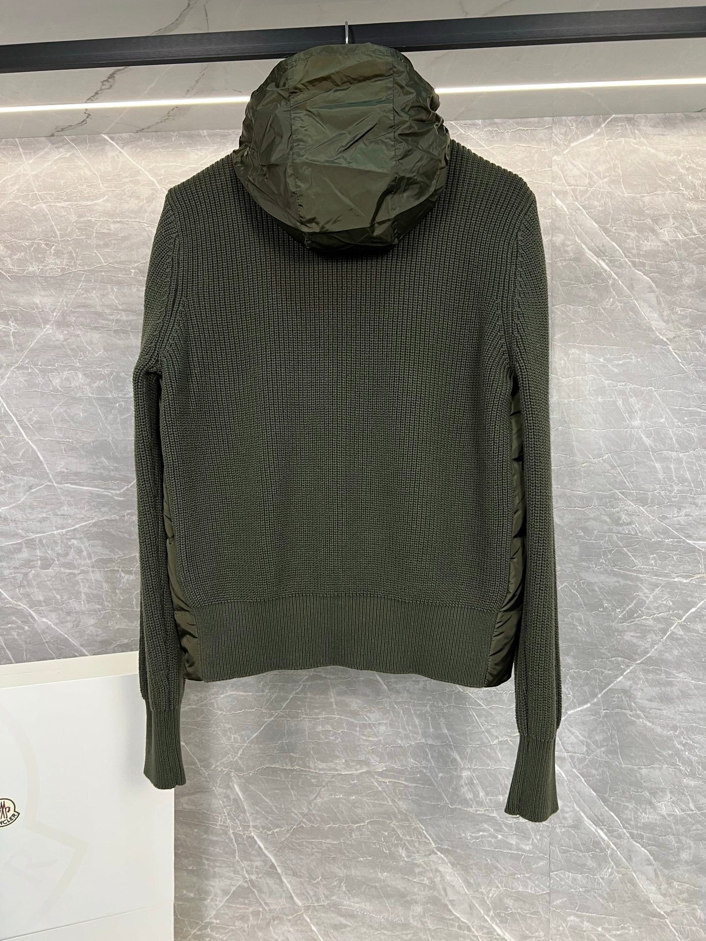 P - CARDIGAN