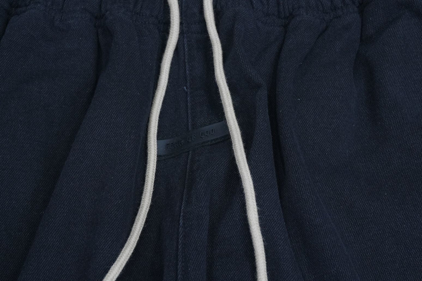 F - SWEATPANTS