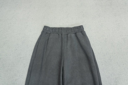 F - SWEATPANTS