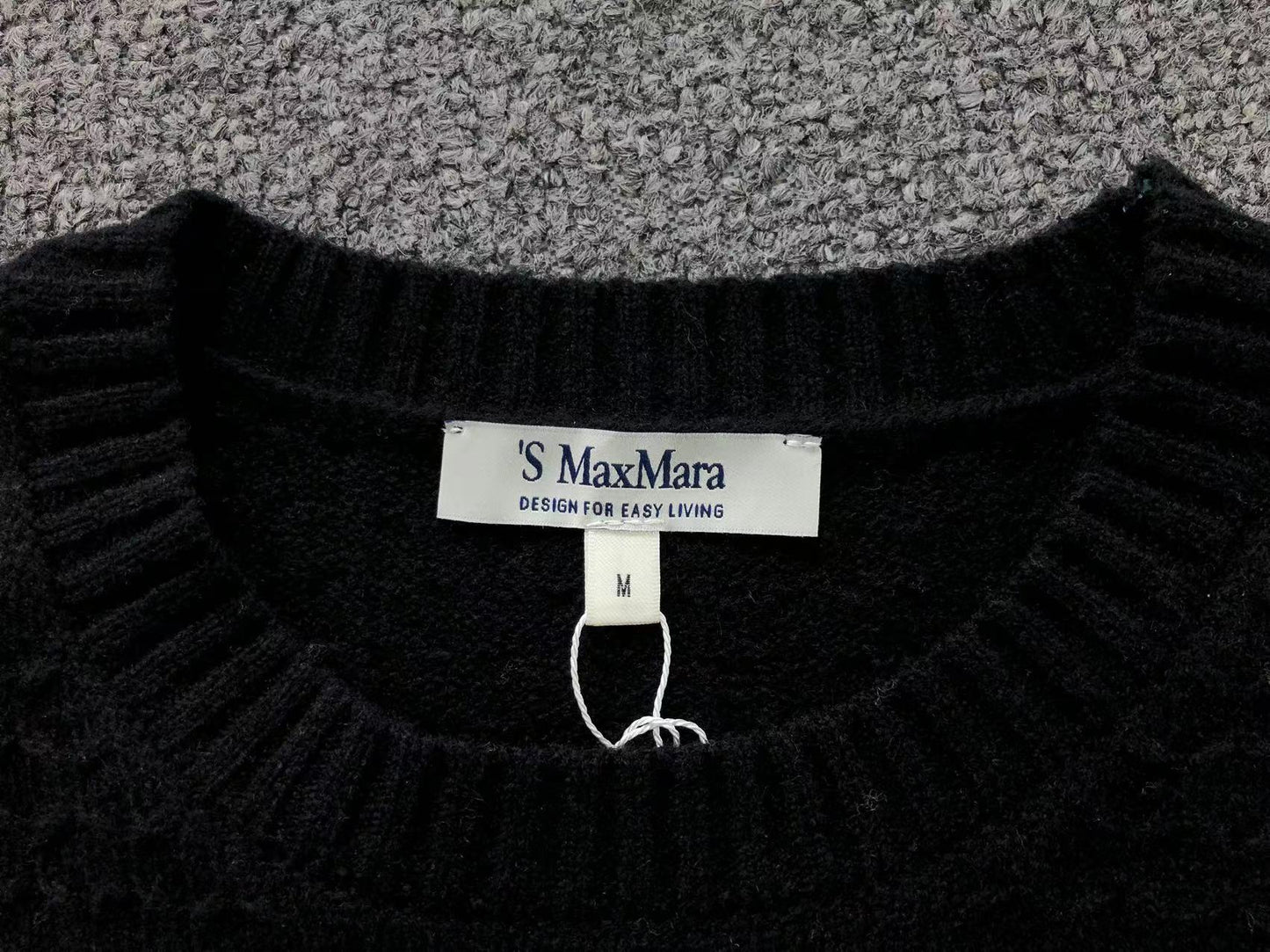 M - SWEATER