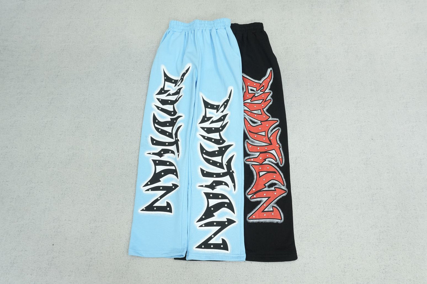 M - SWEATPANTS