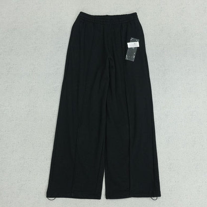M - SWEATPANTS