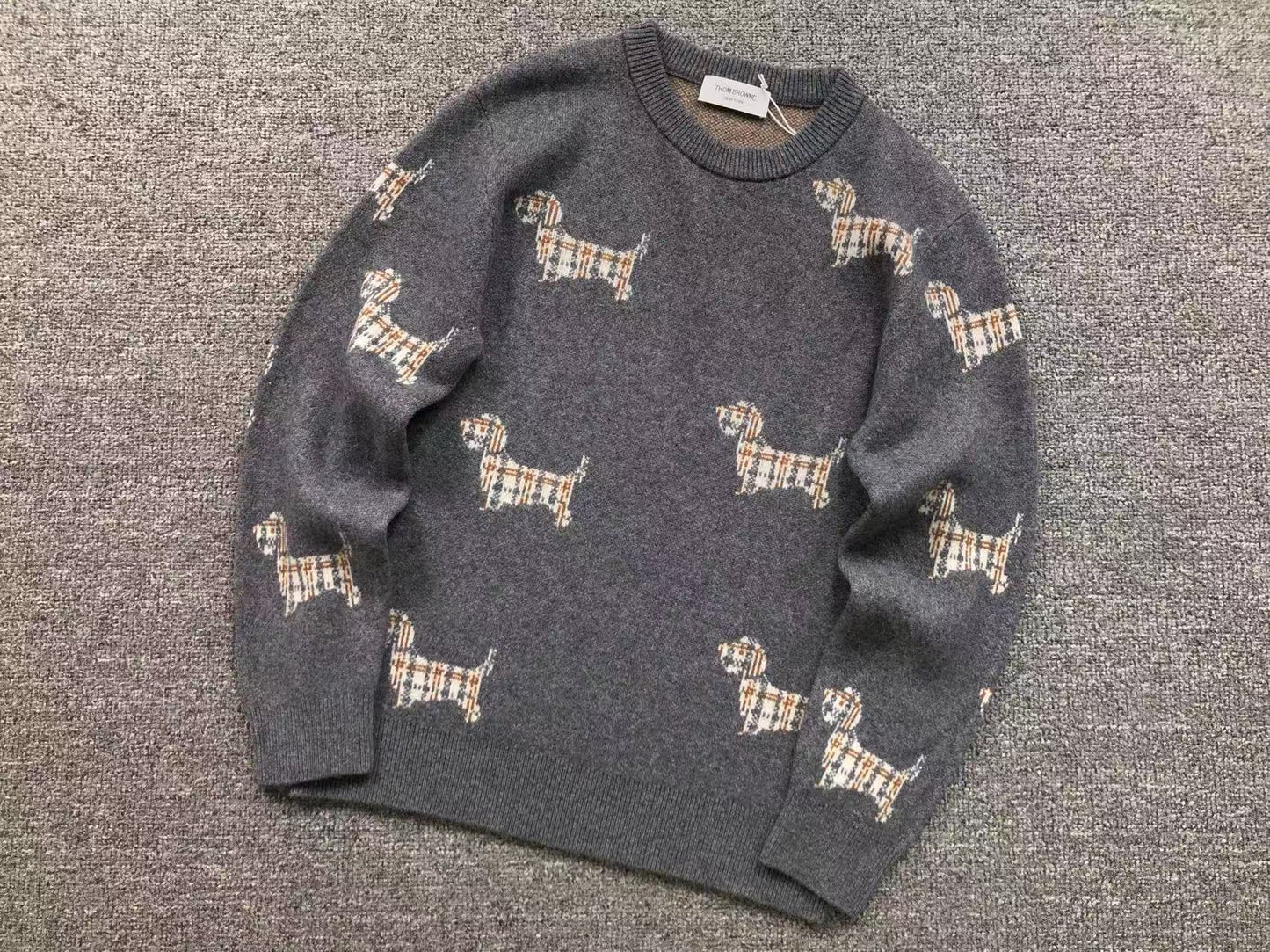 T - SWEATER