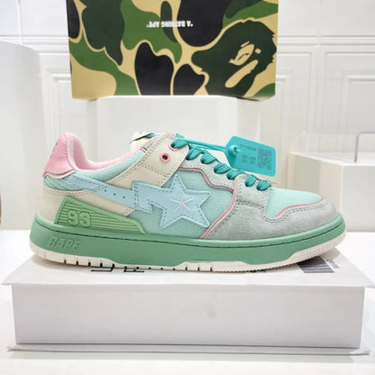 B - SNEAKERS