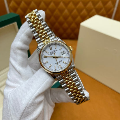 M - Watch