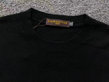 L - SWEATER