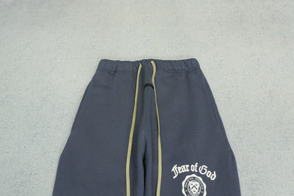 F - SWEATPANTS