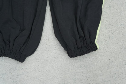 C - SWEATPANTS