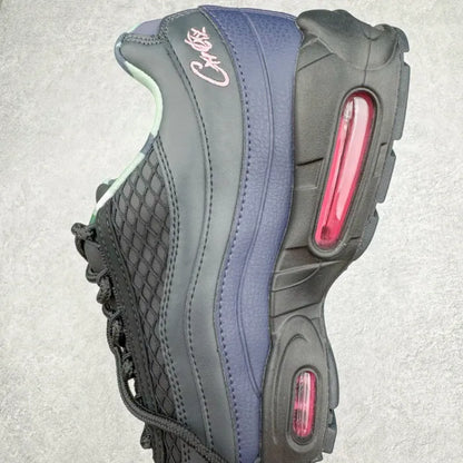 C - SNEAKERS