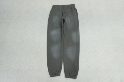 S - SWEATPANTS