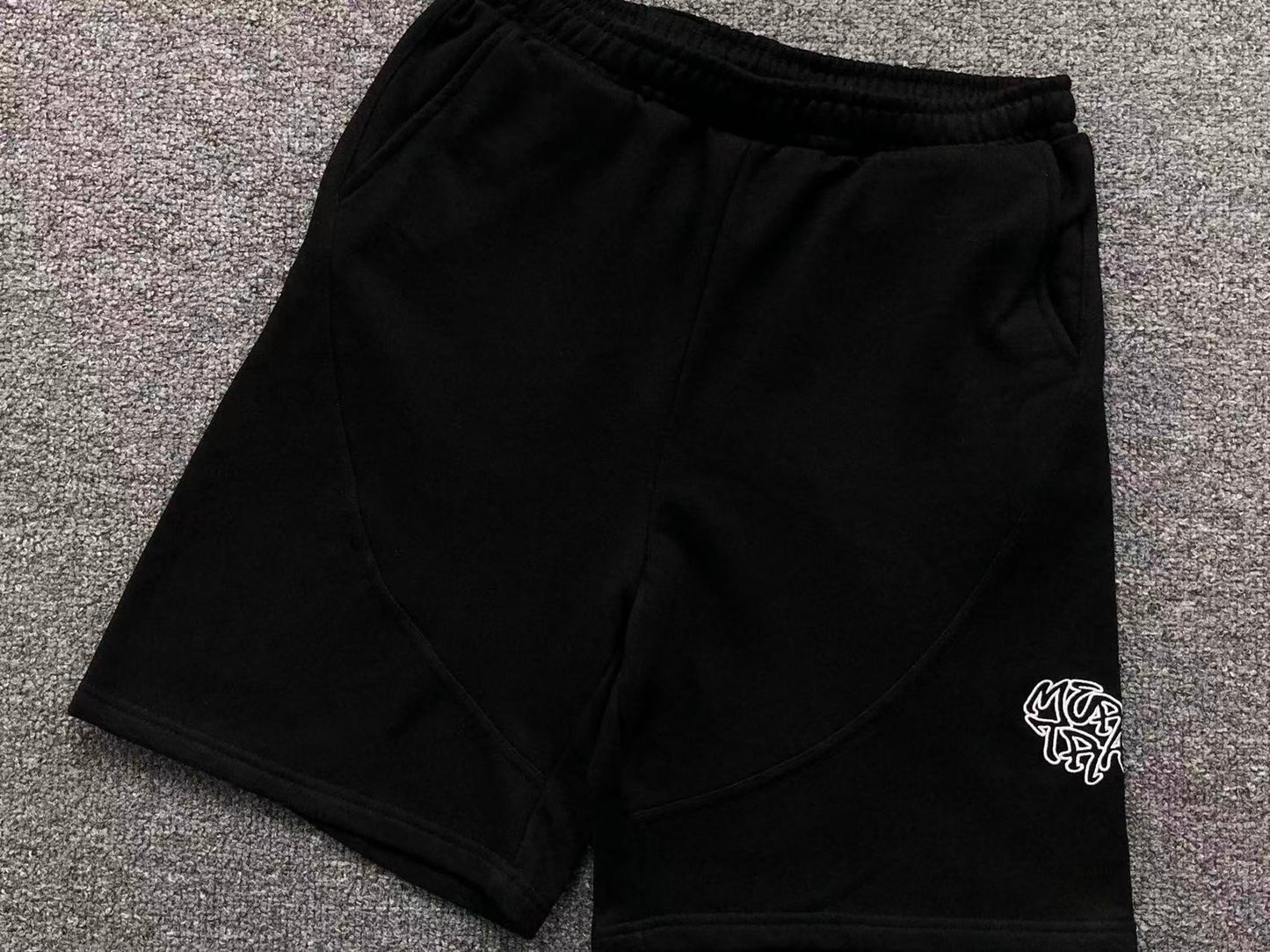 M - SHORTS
