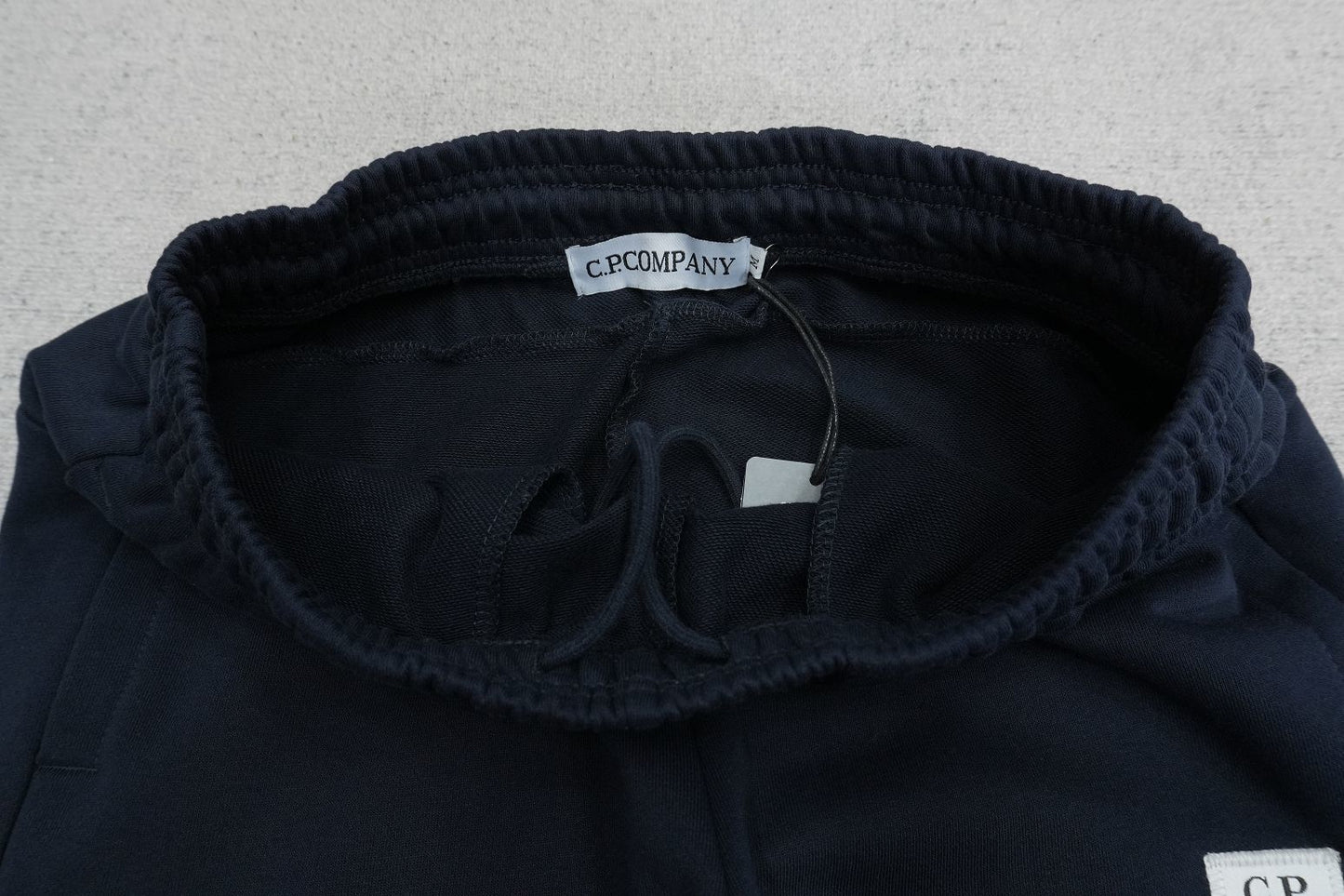C - SWEATPANTS