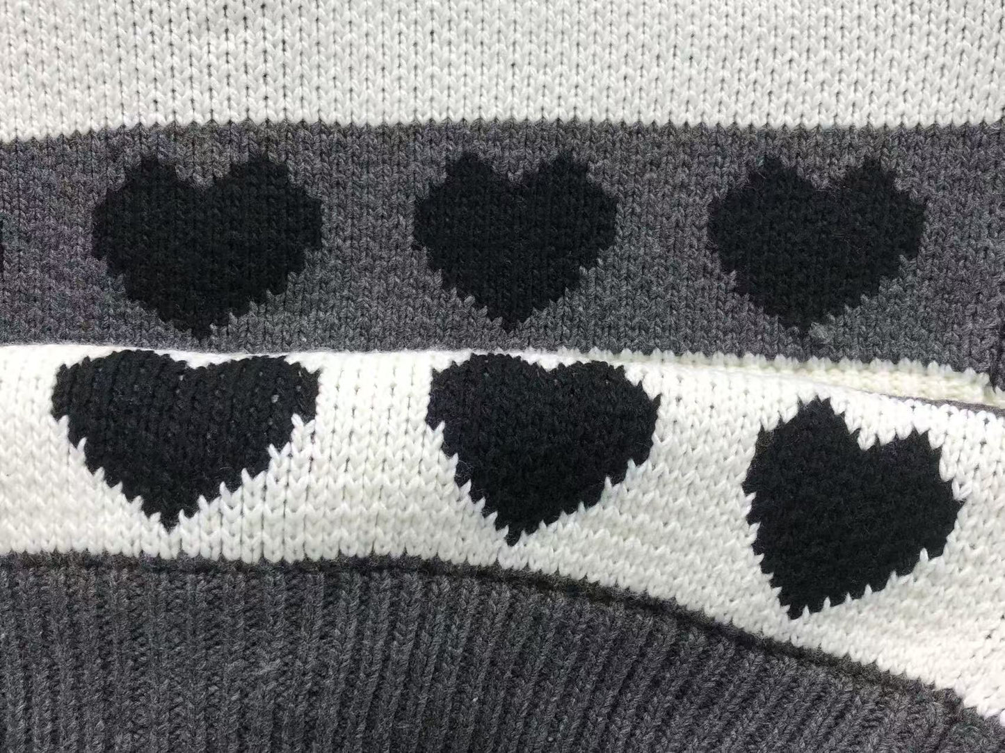 O - SWEATER