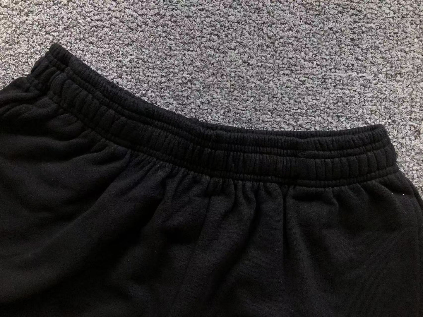 V - SHORTS