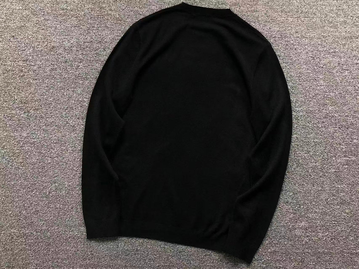 L - SWEATER