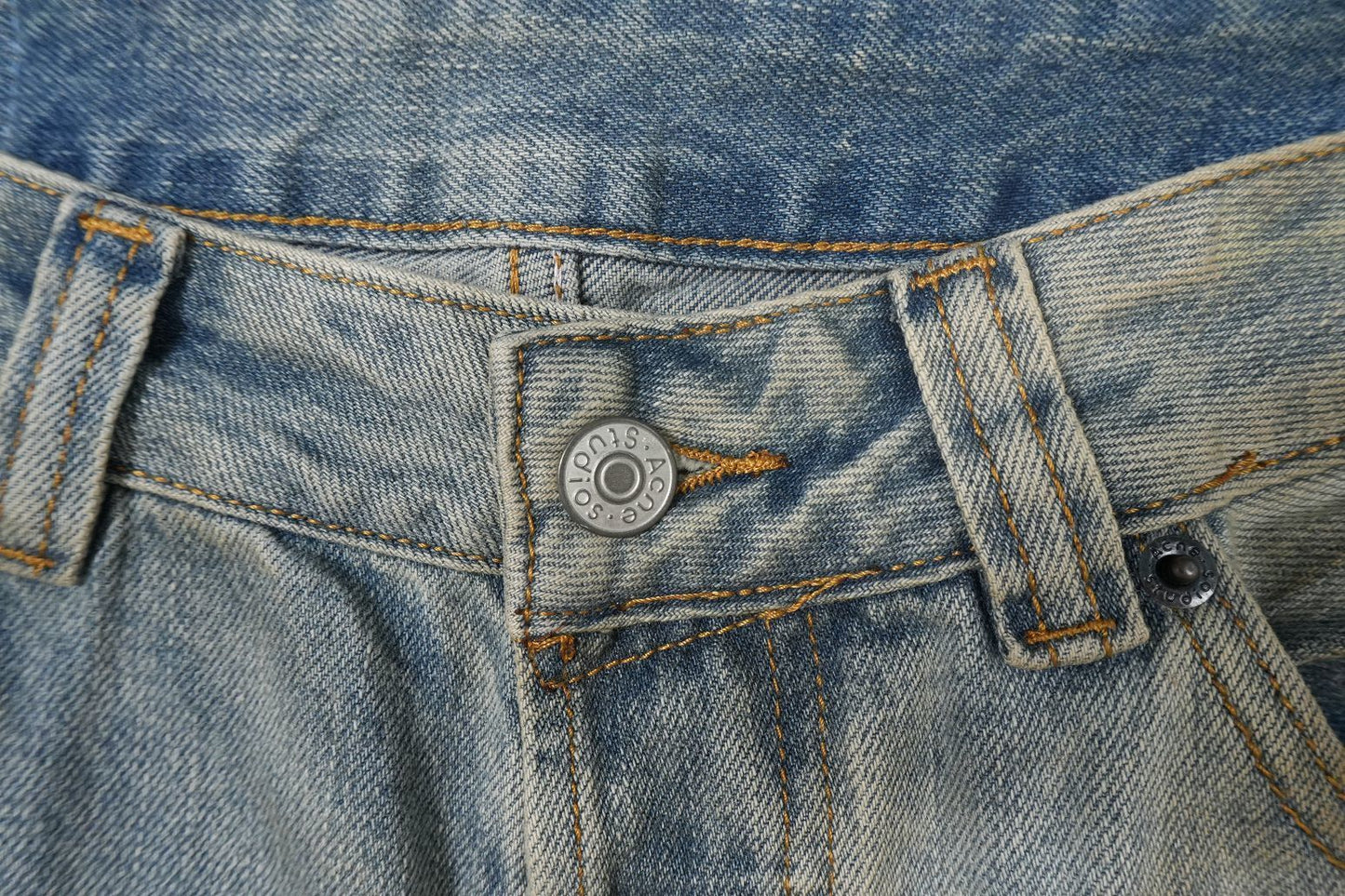 A - JEANS