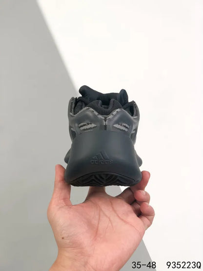 Y - SNEAKERS