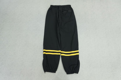 C - SWEATPANTS