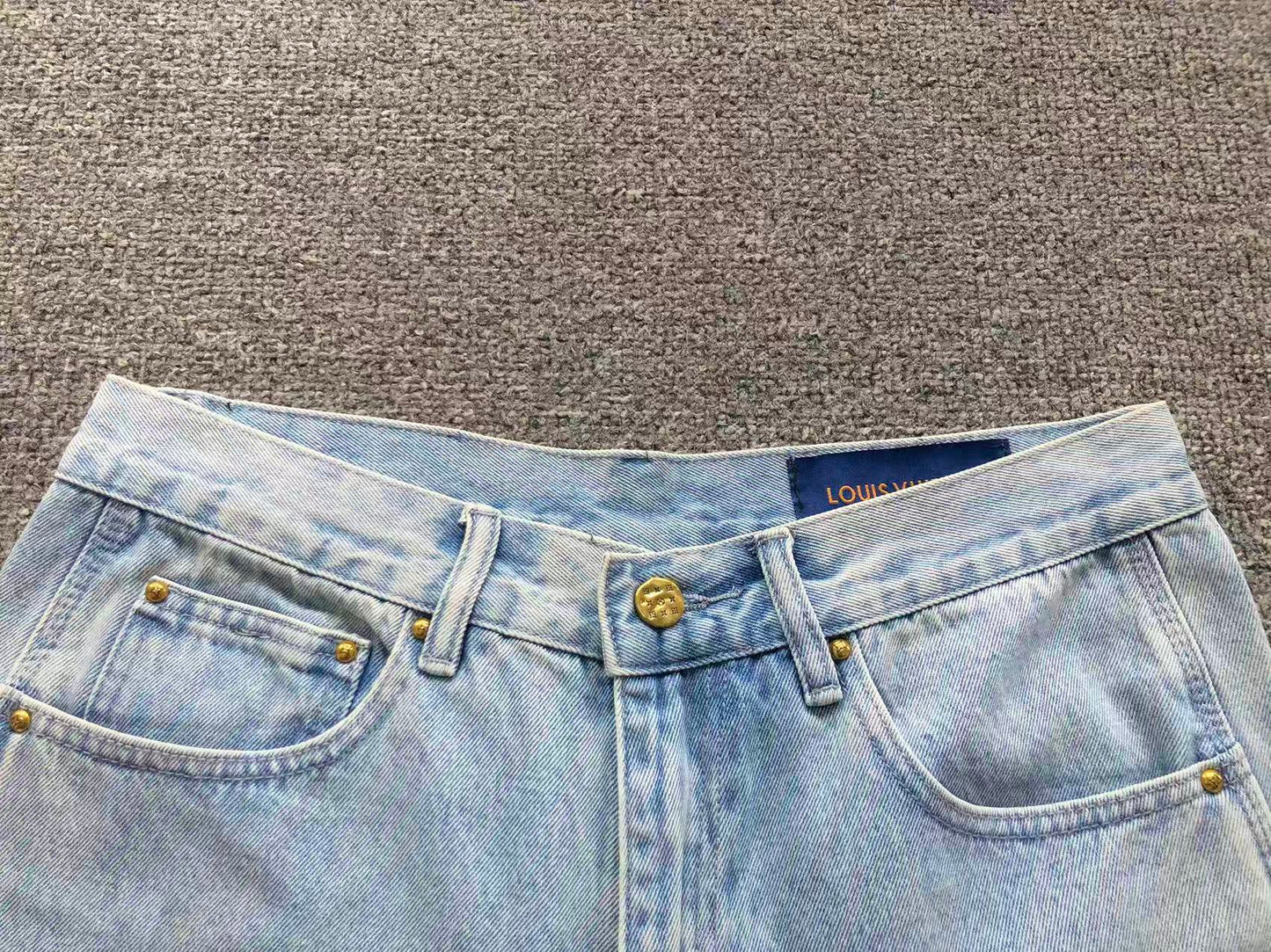 L - SHORTS