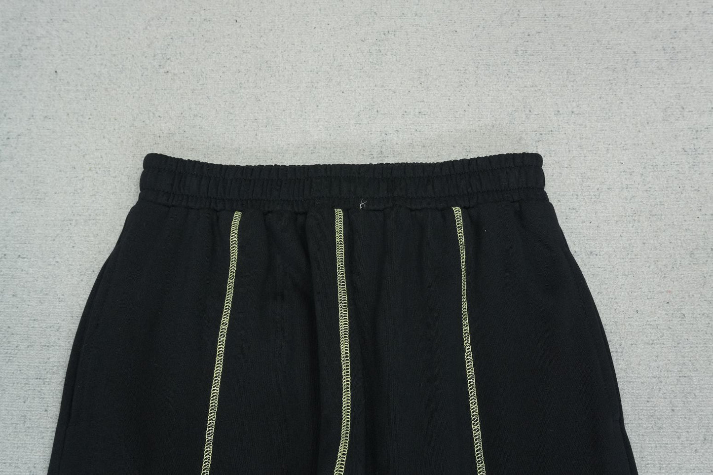 C - SWEATPANTS