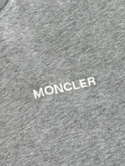 M  - SWEATER